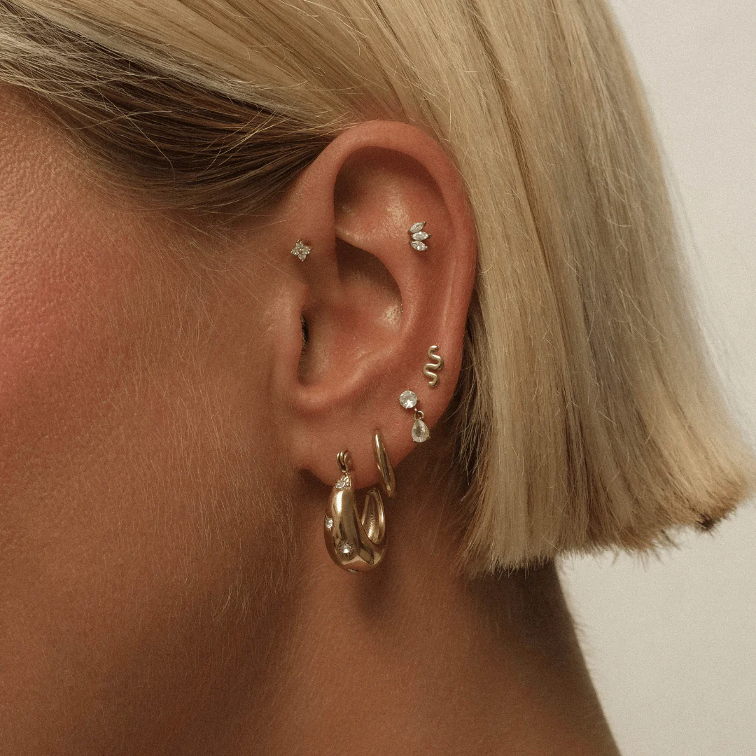 The Clover Flat Back Stud - Titanium - Image 3